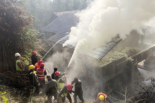 突發(fā)火災(zāi)，大墊高速公路TJ3項目緊急救援