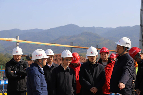 蜀道集團(tuán)支部共建走進(jìn)大竹墊江高速項目